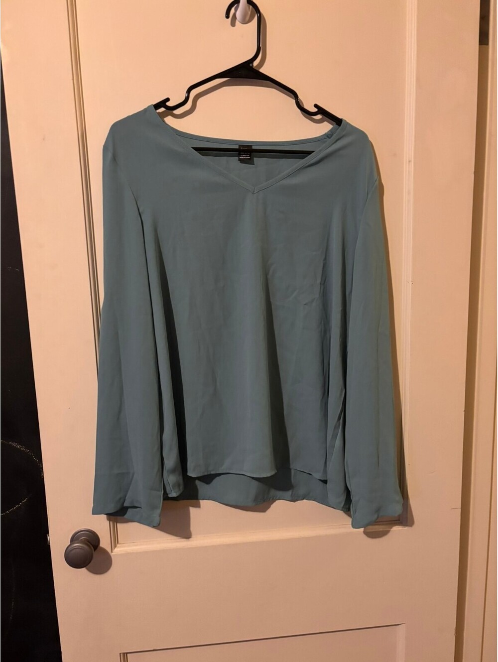 SHEIN teal long sleeve V-neck top Large